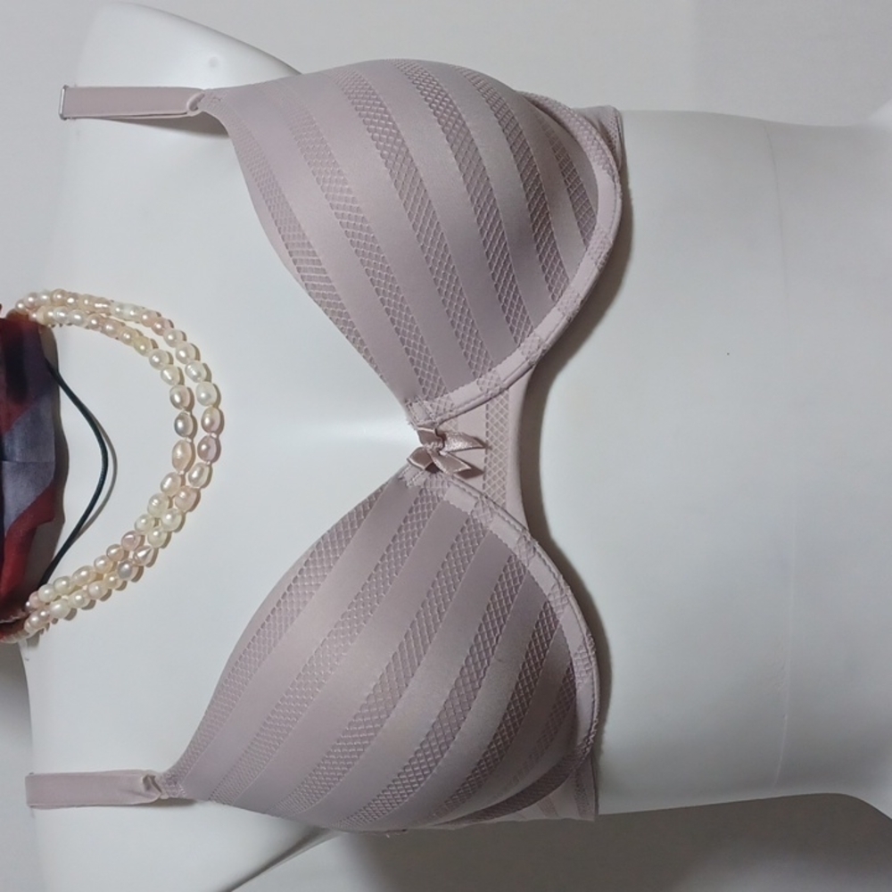 Maidenform bra size 36C